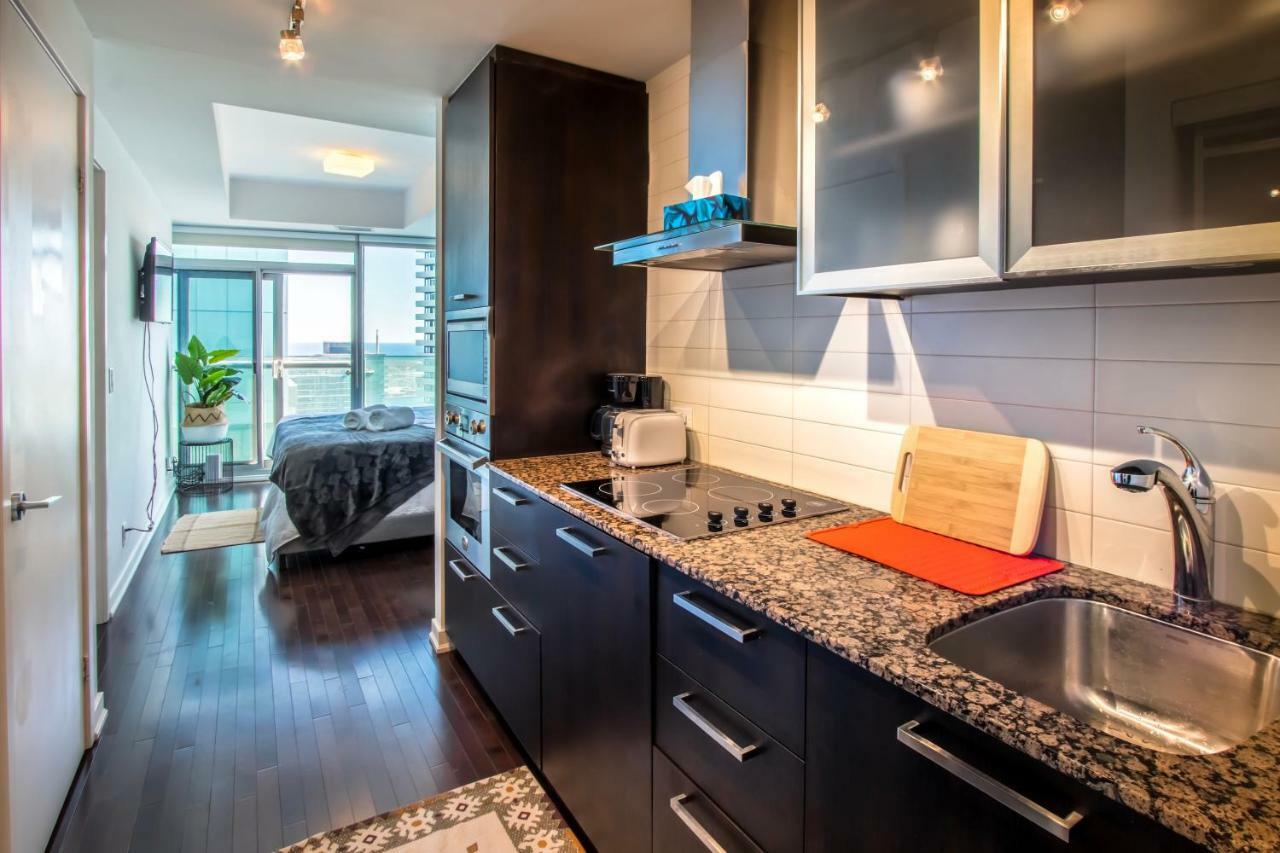 Micasa Suites - Modern Executive Condo Toronto Exterior foto